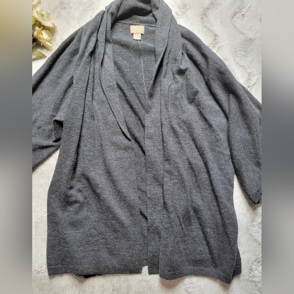 Fenn Wright Manson 100% Italian Merino Wool Charcoal Gray Cardigan Sweater Sz XL - Picture 2 of 12